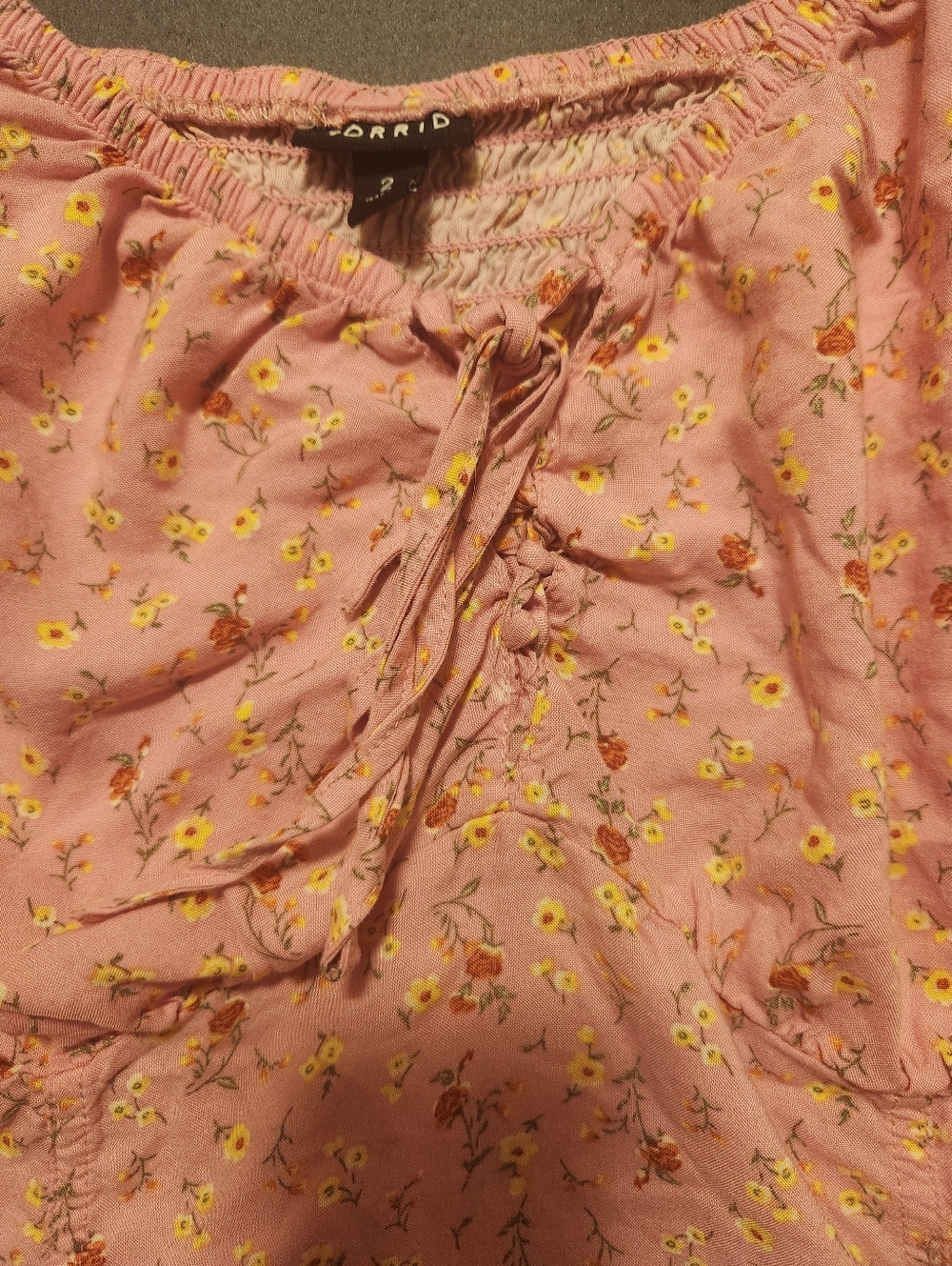 Torrid Top Women Size 2 Pink Peasant Floral Boho Smocked Ditsy Cottage - Picture 4 of 11